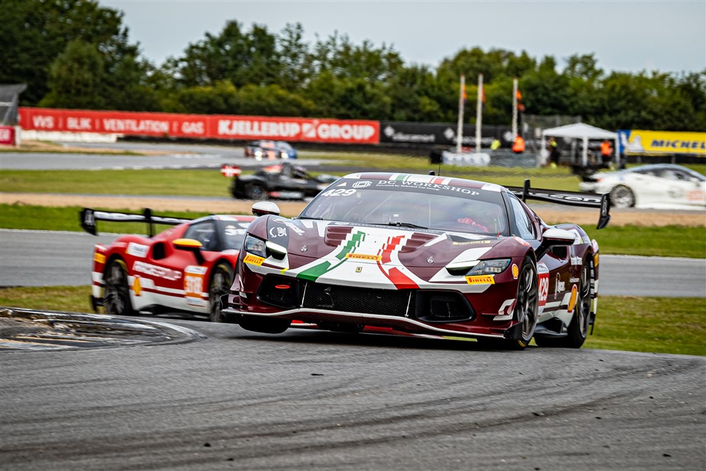 25 potente racerbiler imponerede ved Grand Prix Danmark
(Foto: Grippo)
